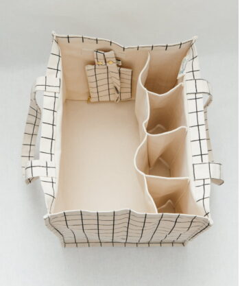 Sac Cabas Casavida ouvert avec la trousse et la bande porte-clé à attacher