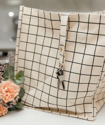 Bandelette porte-Clé accrochée au cabas Casavida