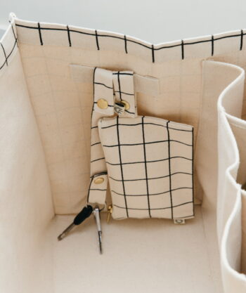 Bande porte-clés et pochette attachées au cabas Casavida